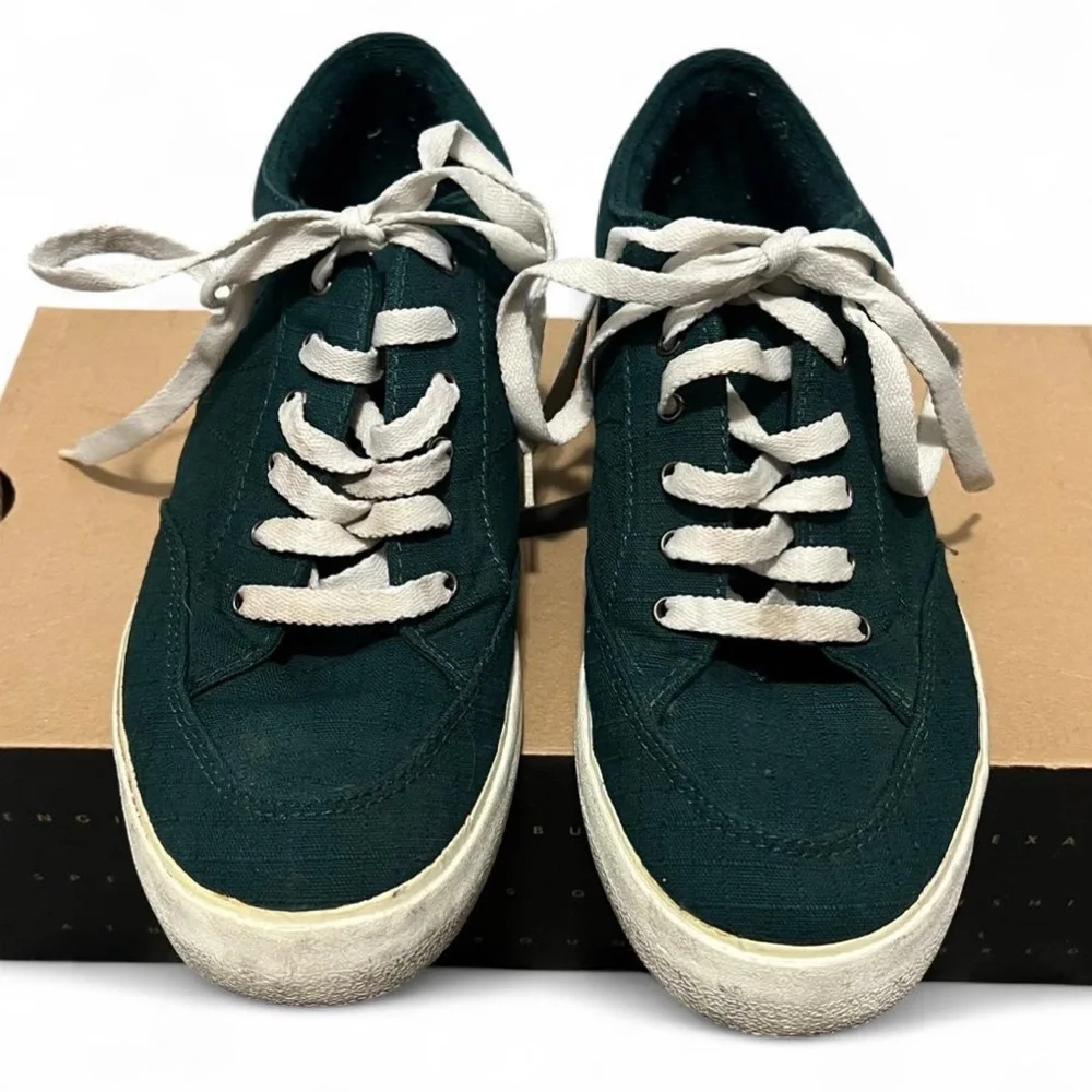 1996 Nike GTS Dark Green Canvas Sneakers with White Laces